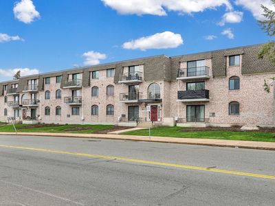 40 High St APT 205