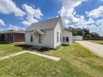 215 Truman Ave
