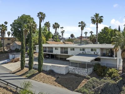 4561 Main St