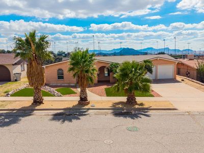 6648 Mariposa Dr