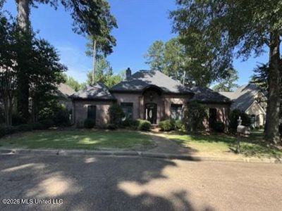 523 Heatherstone Ct