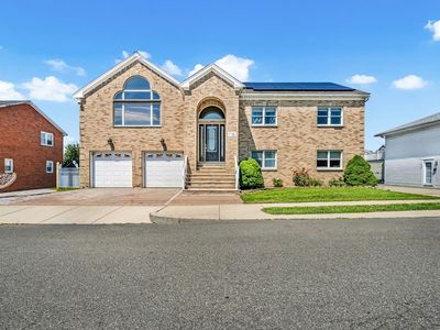 33 Tedford Ave