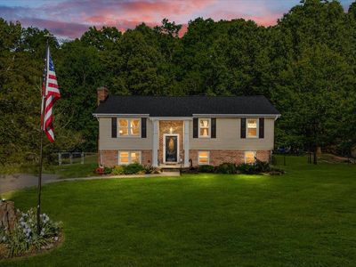 10242 Charles St