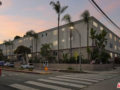 2002 4th St APT 208