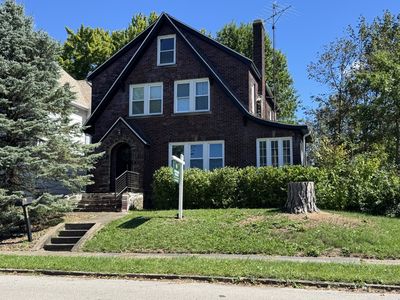 597 S Oakland Ave