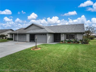 1625 E Orangewood Ct