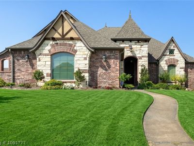 8409 Stoneshire Dr