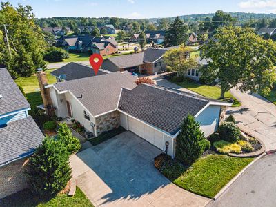 404 Old Stone Ct