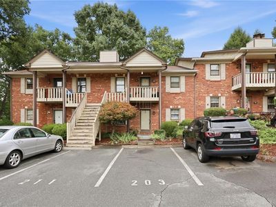 203 Olde Vineyard Ct