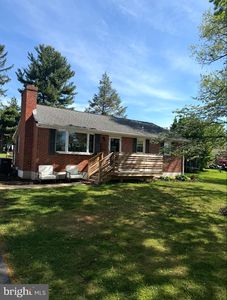 328 Montgomery Dr