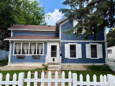 313 Pleasant St