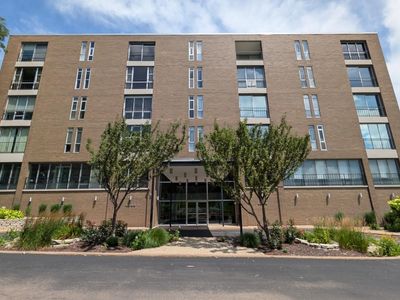 4444 N Knoxville Ave APT 602