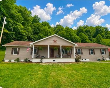 137 Winesap Ln