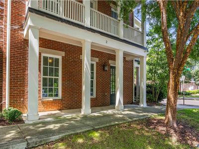2 Arch St
