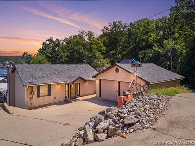 18 Horizon Ln