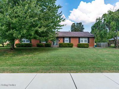 Property at 1415 Girard Dr, Graymoor Devondale, KY