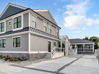 204 E Primrose Rd #104