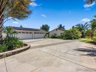 411 Leclair Ln