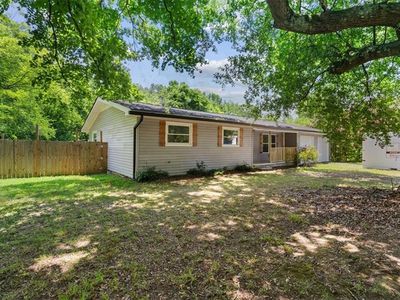 3891 Brown Bridge Rd SE