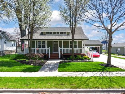 1806 Saint Clair River Dr