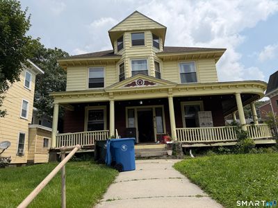 40 River Avenue