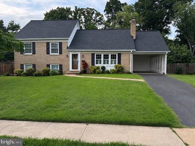 2012 Rampart Dr