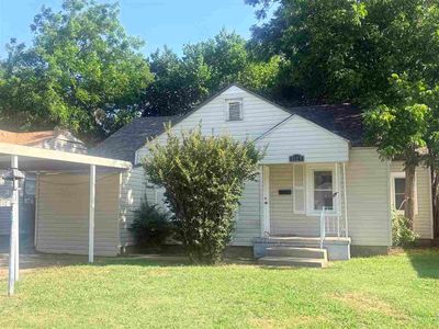 1125 NW Oak Ave