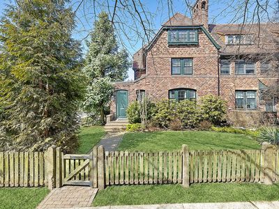 205 Puritan Ave Unit 1