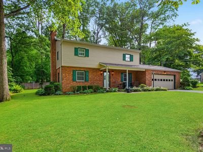 231 E Main St