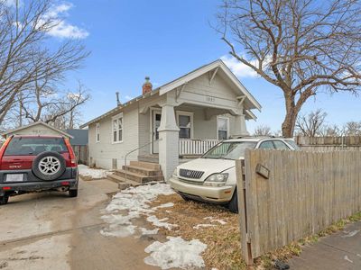 1927 W McCormick Ave #1929