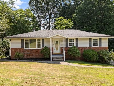 6914 Stonecreek Ave NE