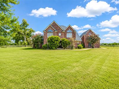 3235 Blue Grass Dr