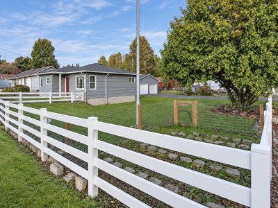 Property at 334 Roake Ave SE, Castle rock, WA