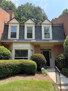 24 Plantation Dr NE