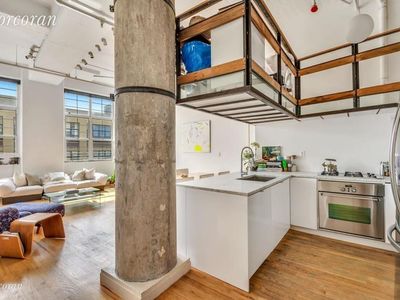 689 Myrtle Ave APT 4E