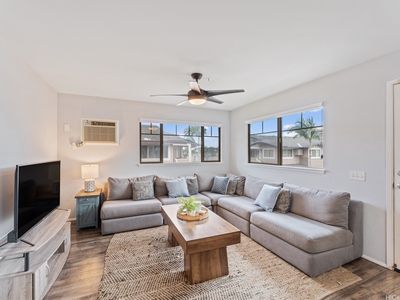 91-1015 Kamaaha Ave APT 208