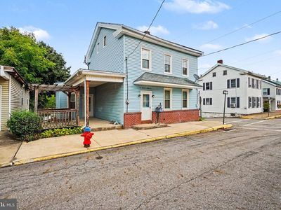 295 Moore St