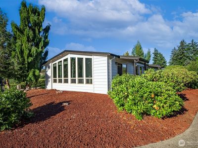 706 Dennis Street SE #11