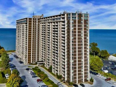 12900 Lake Ave Ph 34