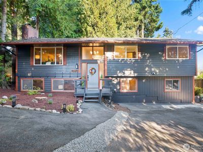 9029 Cascadia Avenue