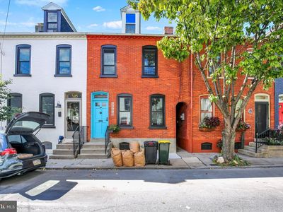 328 Lancaster Ave