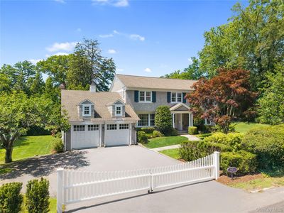 911 Cove Road