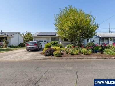 1487 Walton Way