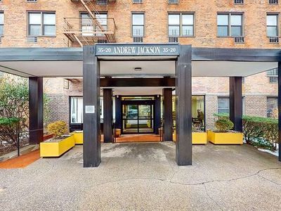 35-20 Leverich St #212