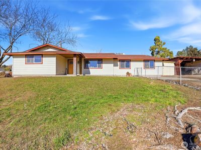 Property at 342 Sole Road, Selah, WA