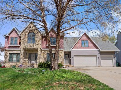 3413 Pheasant Dr