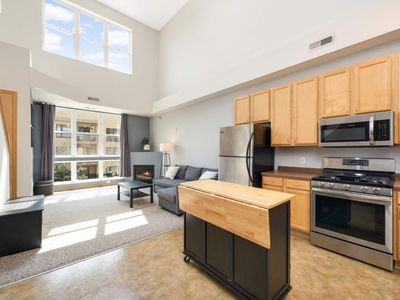 2650 University Ave W APT 202