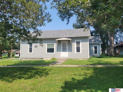 942 Elm St