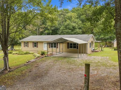 1639 Flowery Branch Rd