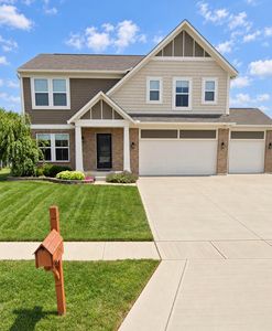 Property at 4954 Bradstone Loop, Grove City, OH